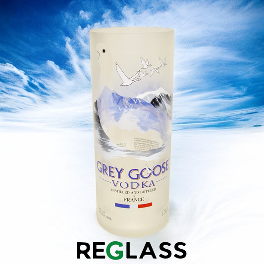 Grey Goose Vodka közepes váza (1,5 l) 💐